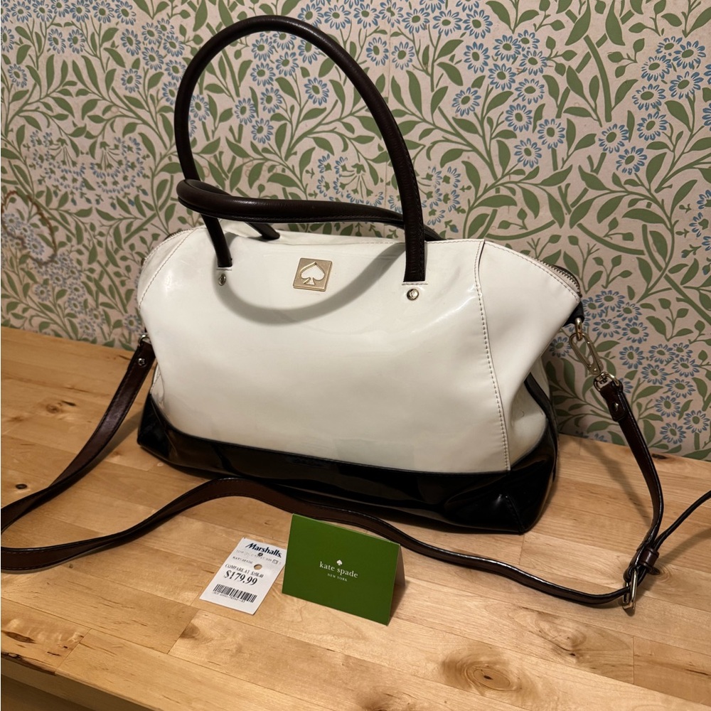 KATE SPADE NEW YORK LARGE CATALINA KINGSBURY PARK ICE/BLACK TOTE PATENT LEATHER
